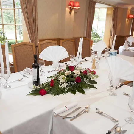 Oaklands Saint Saviour